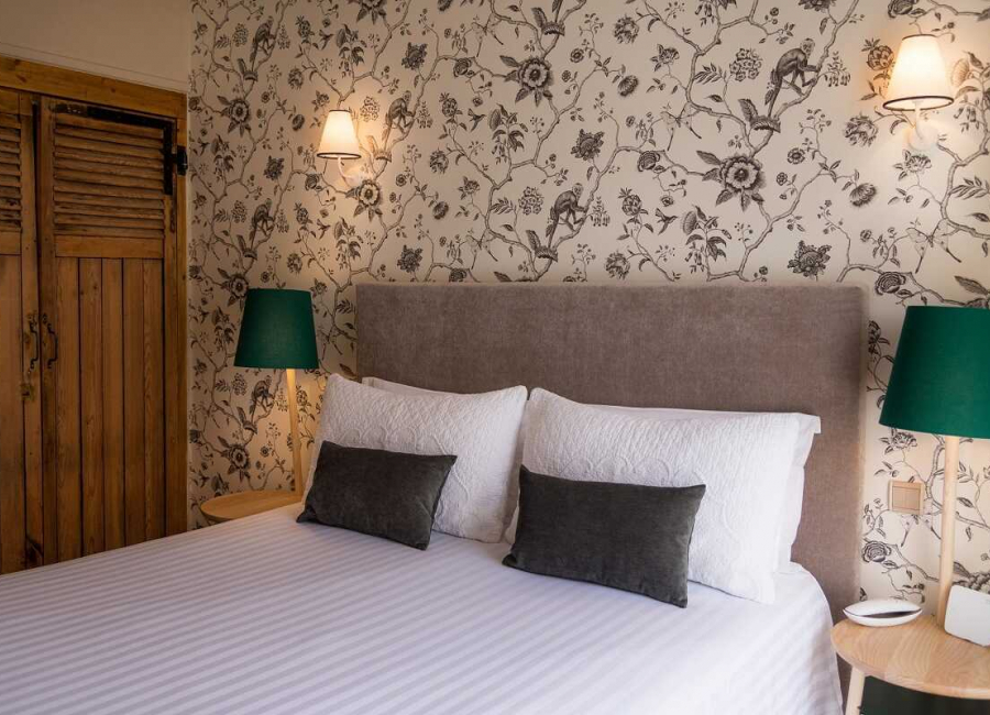 La chambre confort à Biarritz dans hôtel 3 étoiles Edouard 7